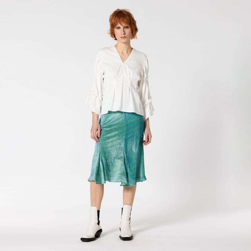 MILA turquoise viscose trumpet skirt for romantic dinner at the restaurant Dorilou