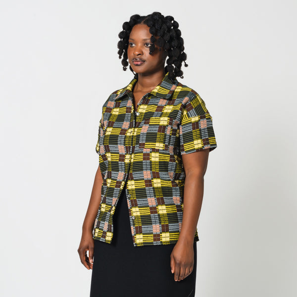 INGRID yellow and brown cotton jacquard shirt for comfortable family dinner Dorilou.
INGRID is a genderless style, available in plus size and also designed for curvy figures.